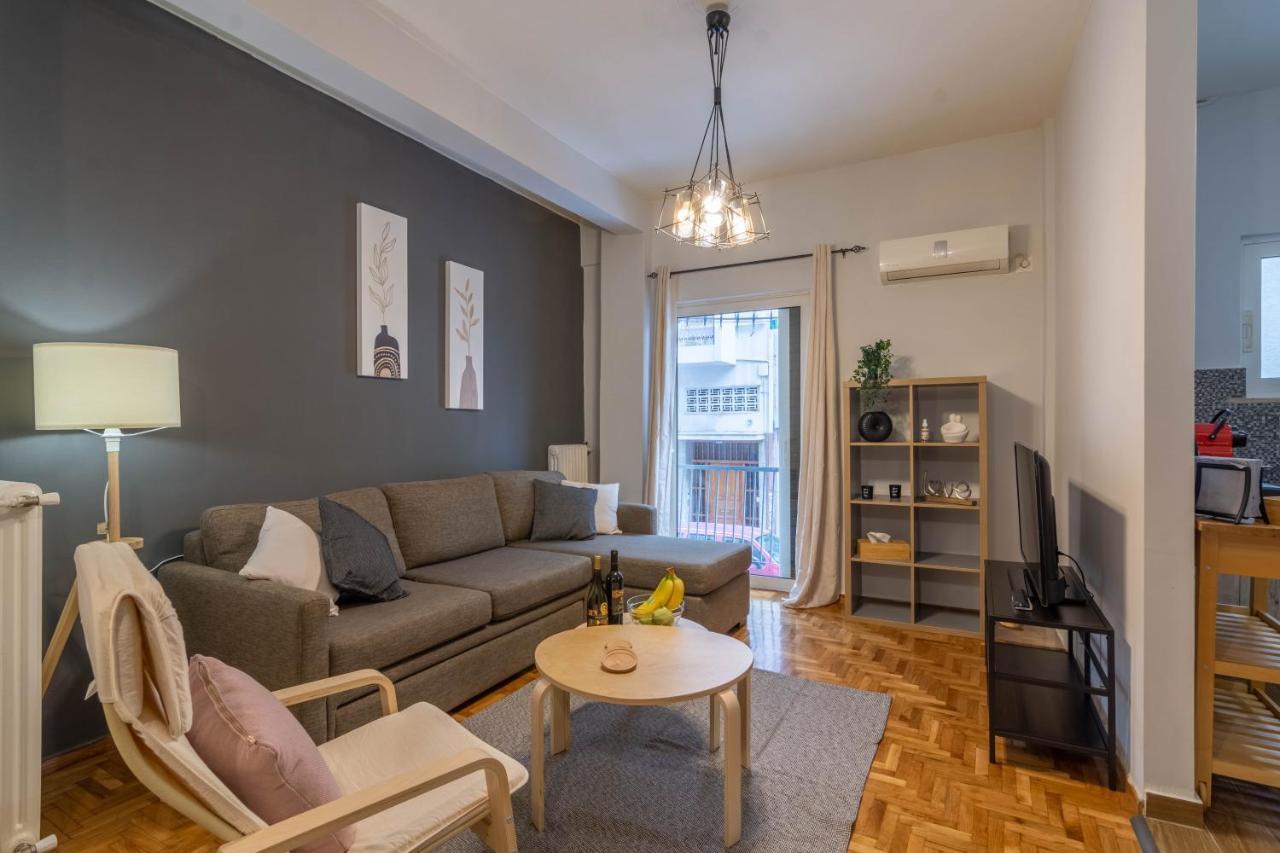 Aris Neos Kosmos Apartment Athens Exterior photo